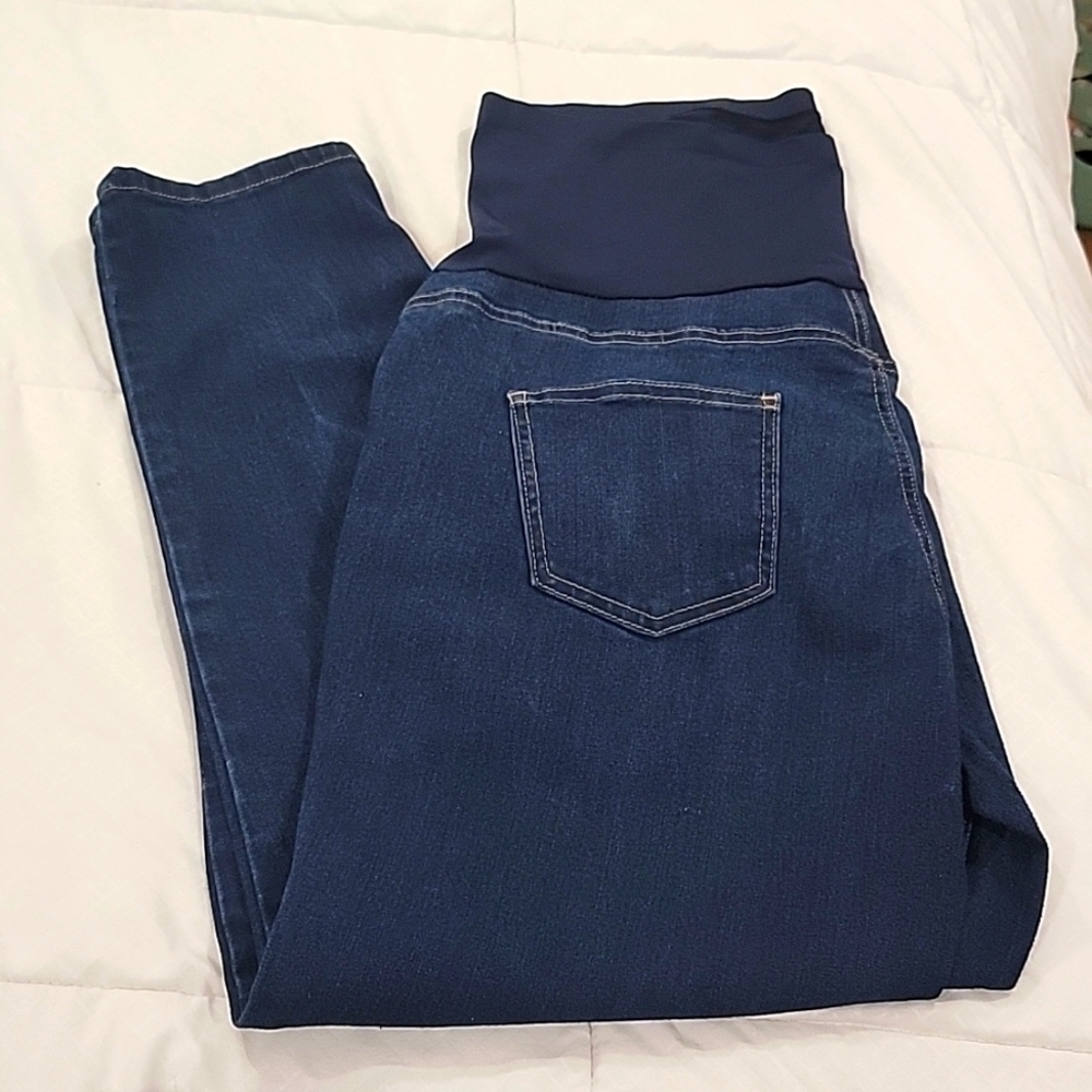 ✨️ MATERNITY jeans Time and Tru. D42